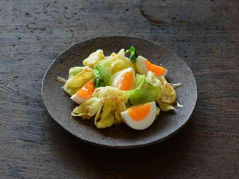 春キャベツとゆで卵の和風サラダのレシピ 作り方 Happy Recipe ヤマサ醤油のレシピサイト