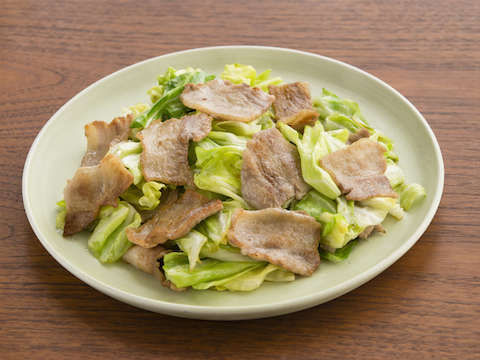 豚ばらときゃべつの昆布ぽん酢炒めのレシピ 作り方 Happy Recipe ヤマサ醤油のレシピサイト