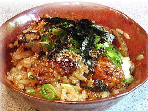 焙り鶏の炊き込みご飯のレシピ 作り方 Happy Recipe ヤマサ醤油のレシピサイト
