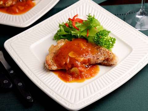 ポークステーキ トマトガーリックソースのレシピ 作り方 Happy Recipe ヤマサ醤油のレシピサイト