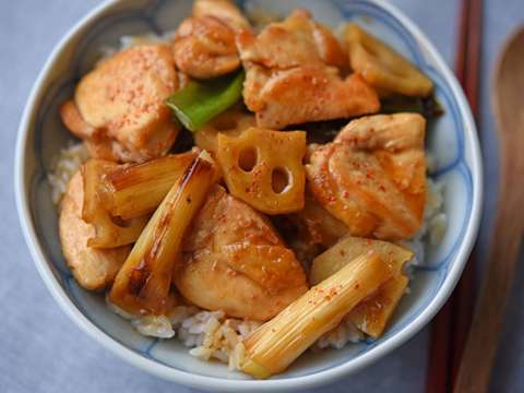 鶏むね肉の焼き鳥丼のレシピ 作り方 Happy Recipe ヤマサ醤油のレシピサイト
