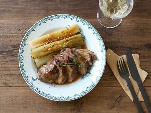 しょうゆと柚子七味が香る 豚肉と長ねぎのブレゼのレシピ 作り方 Happy Recipe ヤマサ醤油のレシピサイト