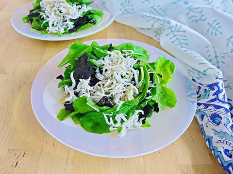 ルッコラとしらすのコンフィの海苔サラダのレシピ 作り方 Happy Recipe ヤマサ醤油のレシピサイト