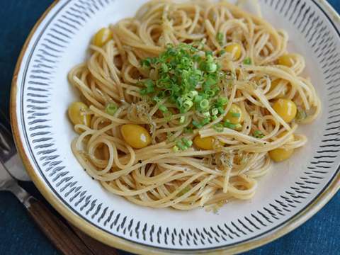 揚げ銀杏とじゃこのバターしょうゆスパゲッティのレシピ 作り方 Happy Recipe ヤマサ醤油のレシピサイト