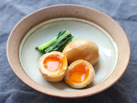 ガーリック煮卵のレシピ 作り方 Happy Recipe ヤマサ醤油のレシピサイト