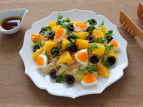 マラガ風じゃがいもとオレンジのサラダ Ensalada Happy Recipe ヤマサ醤油のレシピサイト