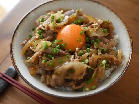 基本の豚丼のレシピ 作り方 Happy Recipe ヤマサ醤油のレシピサイト