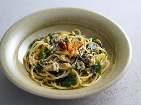 ぱぱっとこれ うま あさりとわかめと海苔のパスタのレシピ 作り方 Happy Recipe ヤマサ醤油のレシピサイト