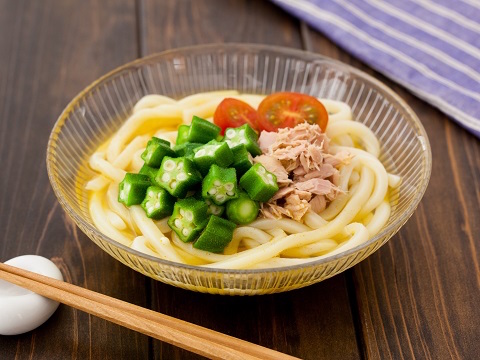 カレーぶっかけうどんのレシピ 作り方 Happy Recipe ヤマサ醤油のレシピサイト