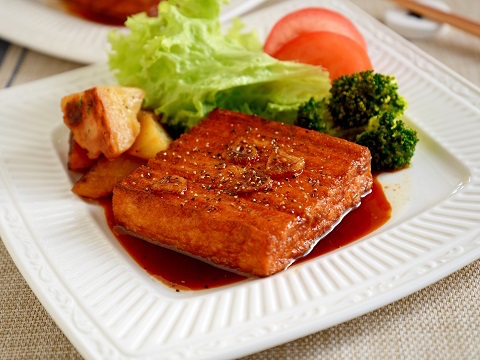 厚揚げの洋風ステーキのレシピ 作り方 Happy Recipe ヤマサ醤油のレシピサイト