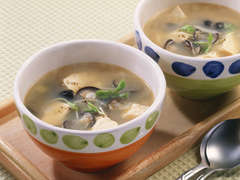 豆腐としじみの和風スープのレシピ 作り方 Happy Recipe ヤマサ醤油のレシピサイト